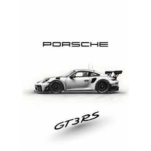 Silverfärgad Porsche GT3 RS i profil mot vit bakgrund