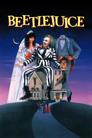 Filmaffisch för Beetlejuice med en figur i randig kostym på taket av ett hus