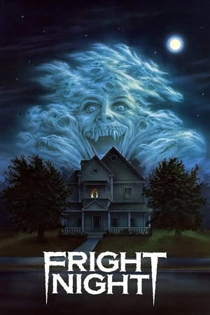 Filmaffisch för Fright Night med ett vampyransikte i molnen ovanför ett hus