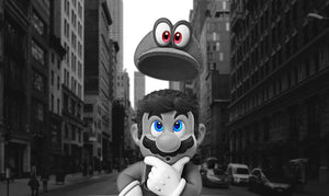 Mario med Cappy på en svartvit gata i New York